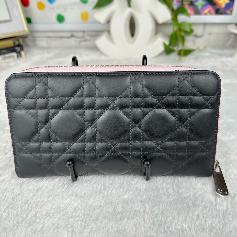 Dior Patent Leather Cannage Zippy Wallet in Matte Black! Great gift idea. CUTE! - Picture 2 of 16